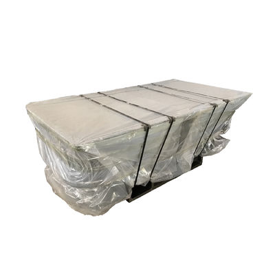 Des bacs à déversements de déchets, des poubelles de fumier dans les chantiers de fonte.
